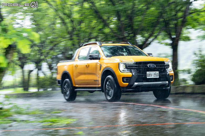 Ford Ranger FRS Edition 試駕｜好開好載，翻山越嶺的好夥伴！