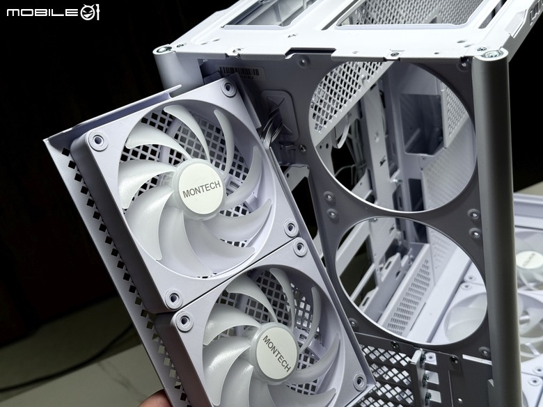 左右都能擺!君主HS01 Pro & 創世紀2代 ATX3.1電源