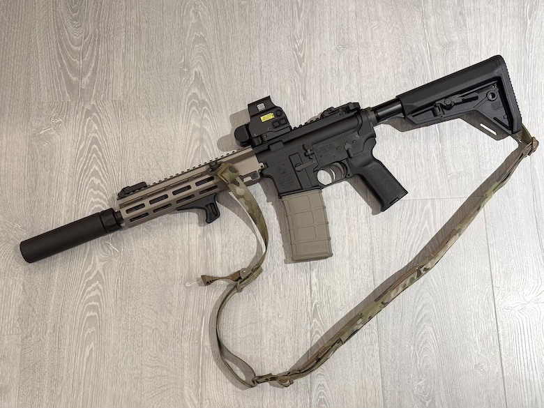 GHK MK16 URG-I 10.3吋版氣動空氣軟槍外觀改裝 | 黑色經典現代套裝歷久不衰