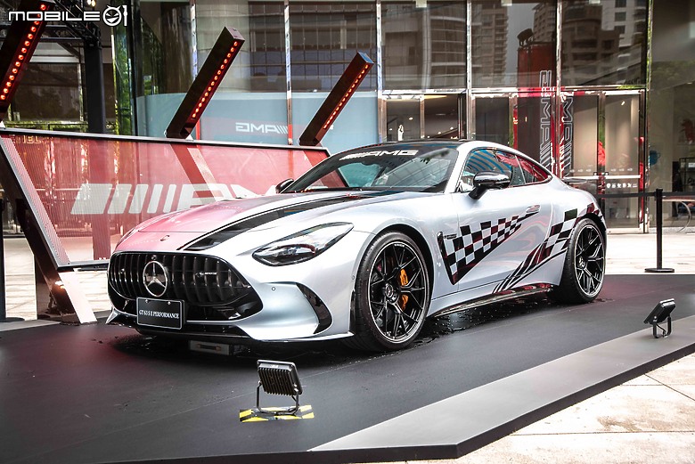 【採訪】搭配《F1》電影上映，「Mercedes-AMG極速幻境」特展登場！