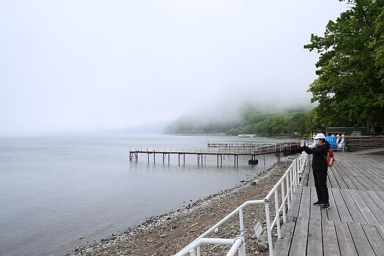 點我看大圖 夏日北海道自由行-洞爺+支笏湖篇(筒倉展望台/有珠山/遊覽船/夏日花火/登別地獄谷/支笏湖/Soul Store湯咖哩)