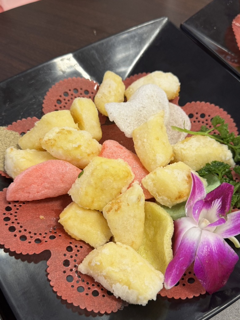 我們家的三天兩夜宜蘭台北行 - Day1~Day2 蟹老闆活海鮮 / 首次入住凱渡廣場酒店 / 凱渡Pelagos晚餐 & 早餐 / 再訪宜蘭傳藝中心