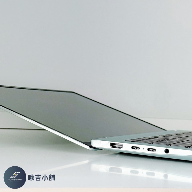 開箱&分享 荣耀Honor MagicBook Pro 14（2025） 🖥️(全實拍及開箱影片)