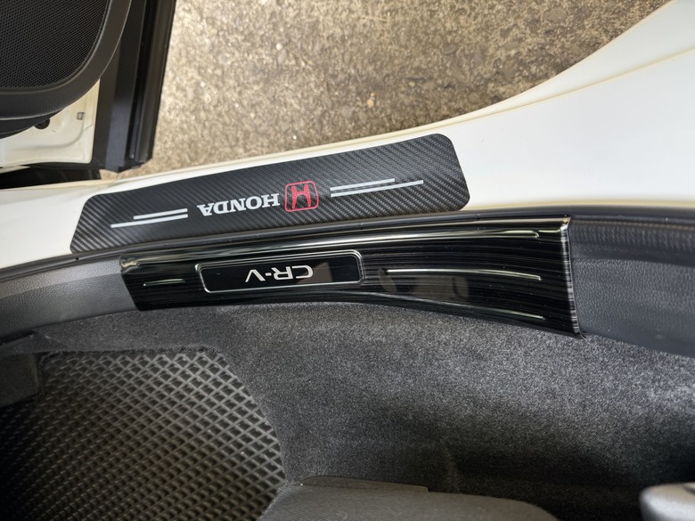 Honda CR-V 6 Vtis交車一年心得(含車上小廢物分享)