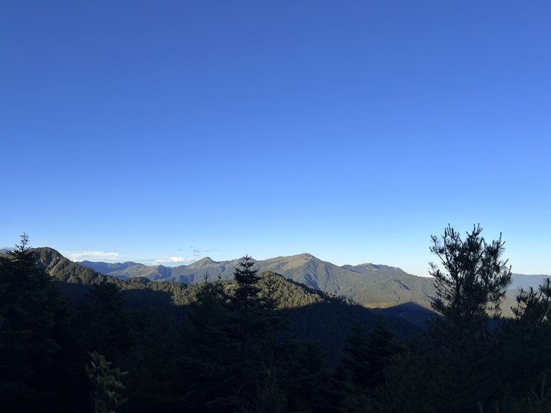登鈴鳴閂山 ,被颱風追趕
