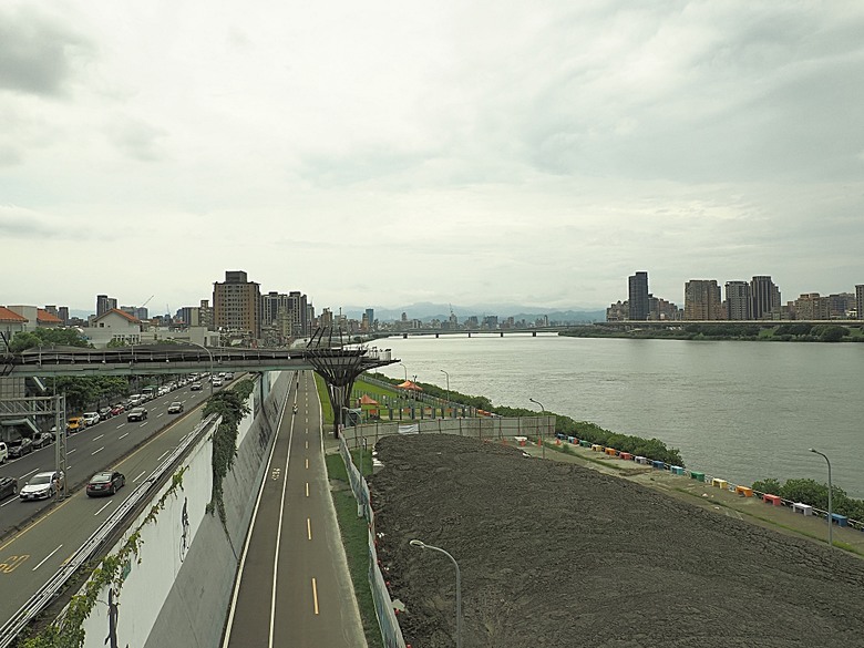臺北市孔廟、大龍峒保安宮、円山駅/鐵路局北淡線(圓山站)宿舍、舉人豆花/小邑弦歌、陳悅記祖宅 | 老師府、迪化污水處理廠附設休閒運動公園 — 臺北市區小旅行之大龍峒老建築篇