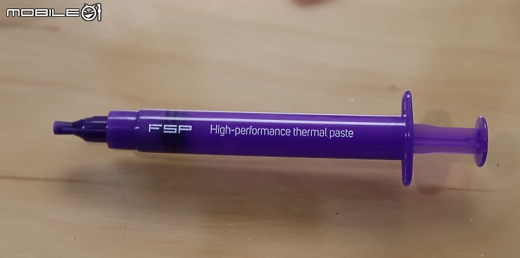 點我看大圖 白色海景房空冷新選擇 FSP 全漢 MP7 WA NP5 WA 白化版