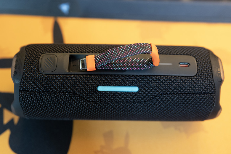 【開箱！】JBL Flip 7 防水防塵防摔的可攜式時尚藍芽喇叭！