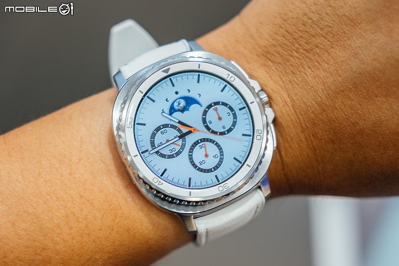 Samsung Galaxy Watch 8 / Watch 8 Classic 動手玩｜健康偵測更強大、首次導入 Gemini 智慧助理！