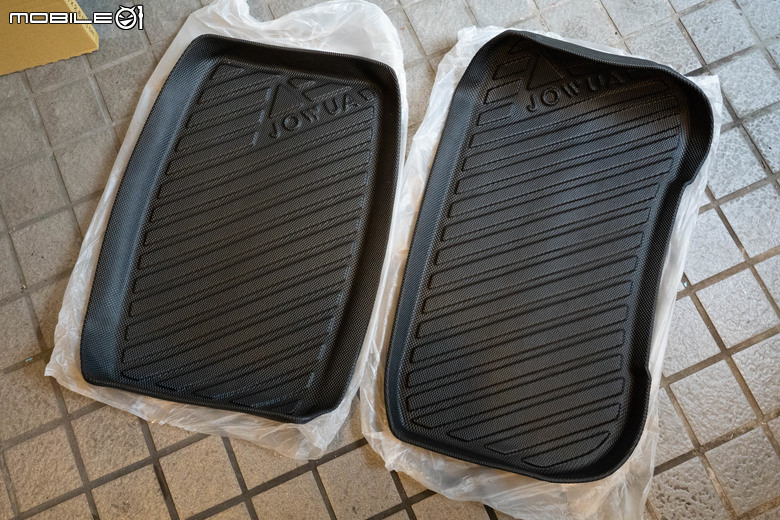 交車後才是入坑的開始！陳家小白 Model 3 的保險／隔熱紙選擇、還有 JOWUA 大全配件入手心得