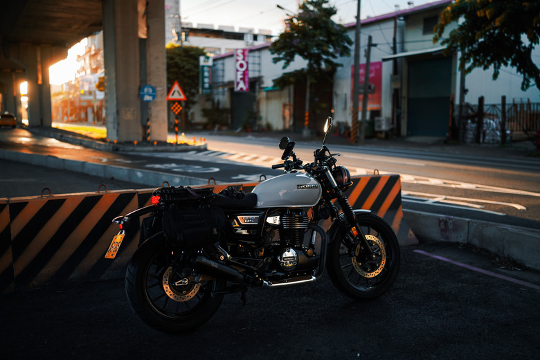 點我看大圖 台灣山路小縱走 CB350RS