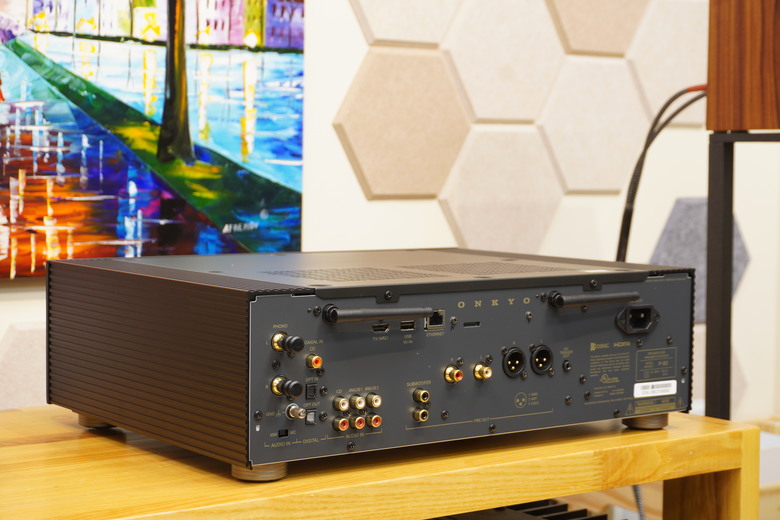 【開箱 / 全球首發】浴火重生的Hi-Fi鳳凰──Onkyo Icon P‑80 + M‑80 擴大機搭配 Klipsch Forte IV 試聽體驗