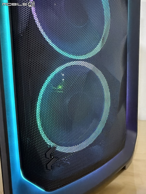 點我看大圖 歷久彌新改版升級 Fractal Design Meshify 3 RGB 開箱