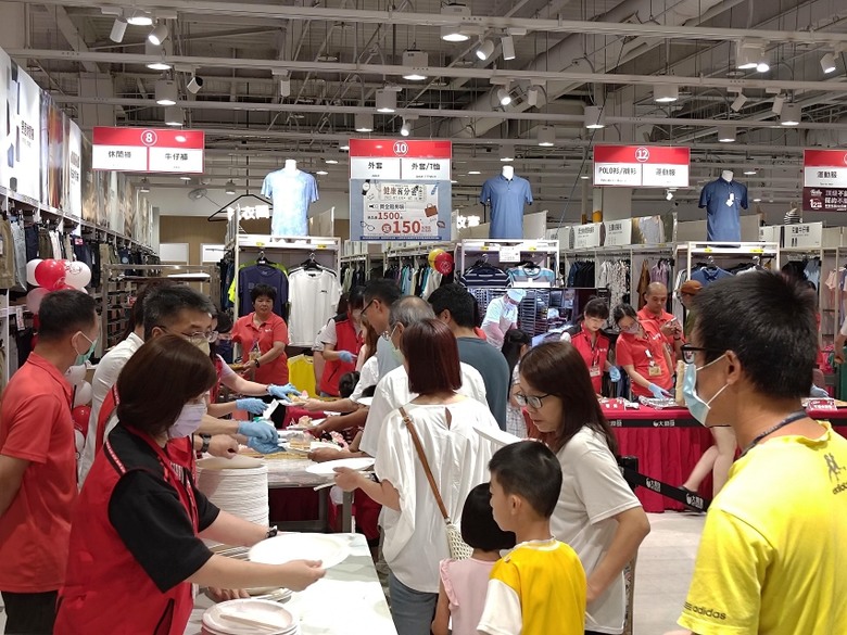 點我看大圖 【來全台第一間大潤發走走】Goodbye RT-Mart 一路走來餐會