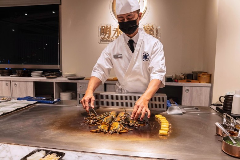 連續三年奪冠！此生必嘗無菜單鐵板燒 14品頂級饗宴2000有找