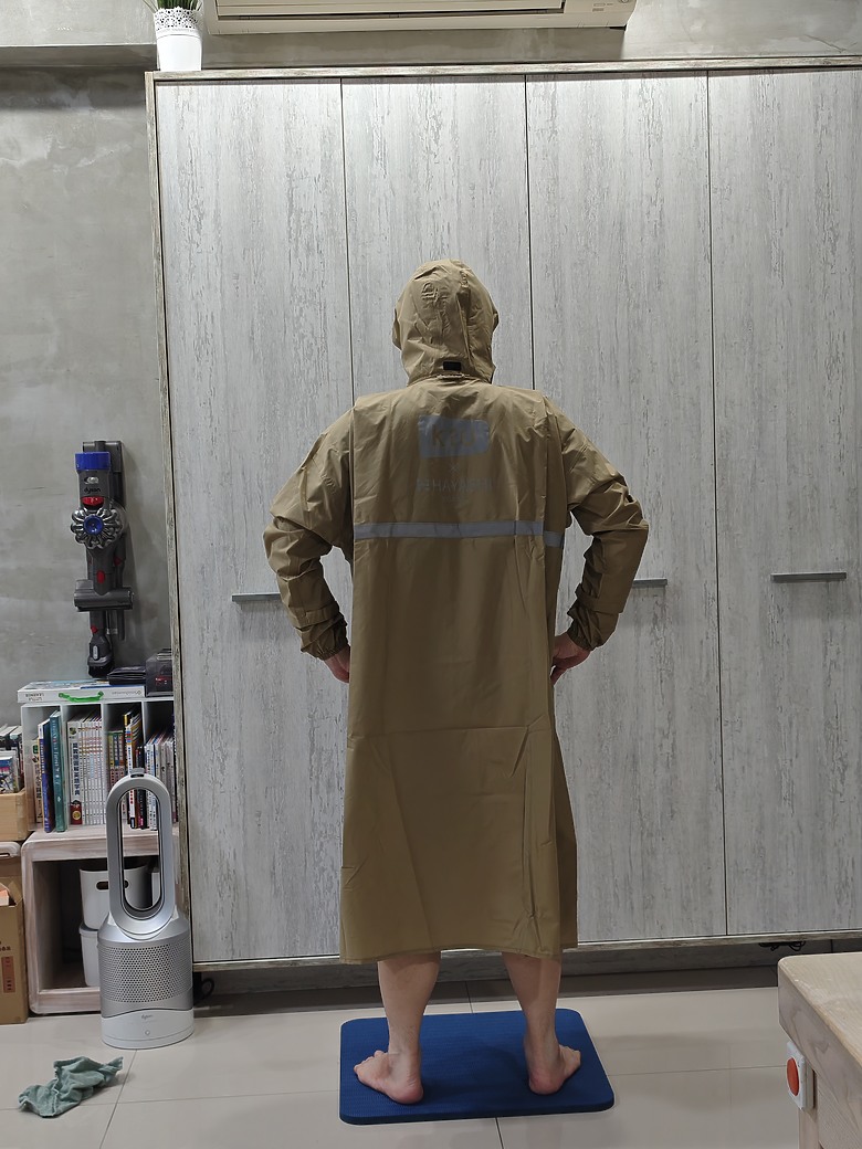 【雨衣開箱】Kiu 日系輕量雨衣(沙色/奶茶色)🌧️