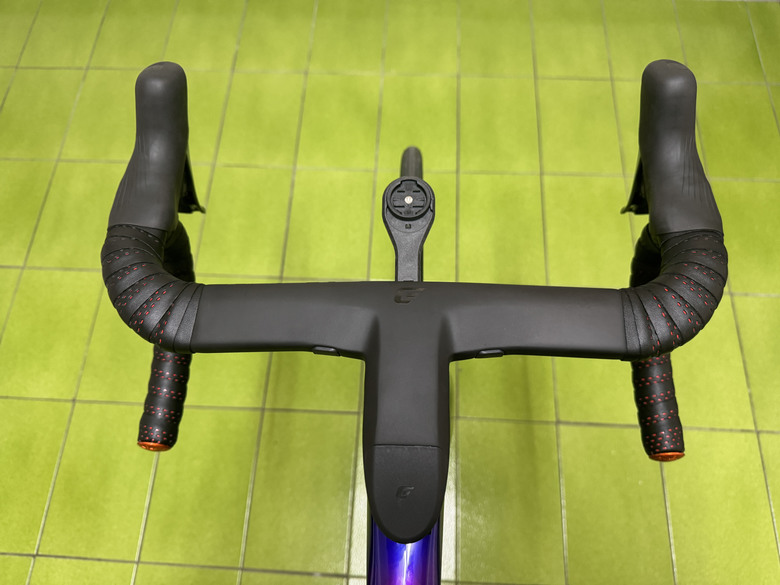 【開箱】Giant 2025 車隊版 Propel Advanced SL
