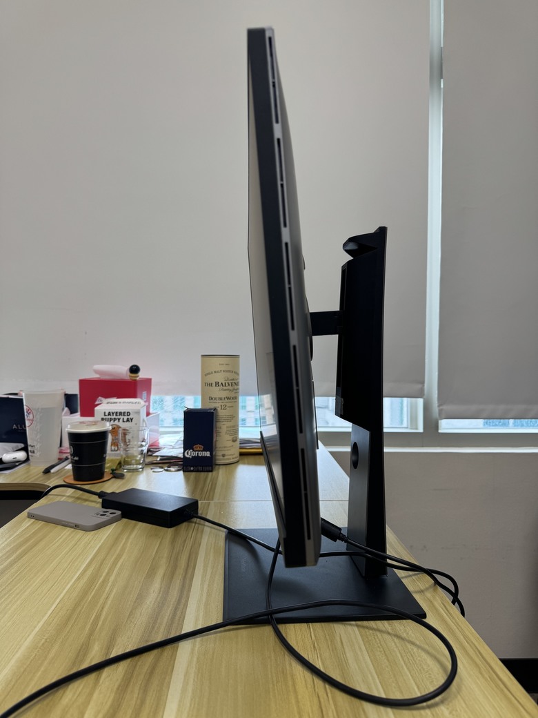 ViewSonic 5K創作者螢幕VP2788-5K開箱