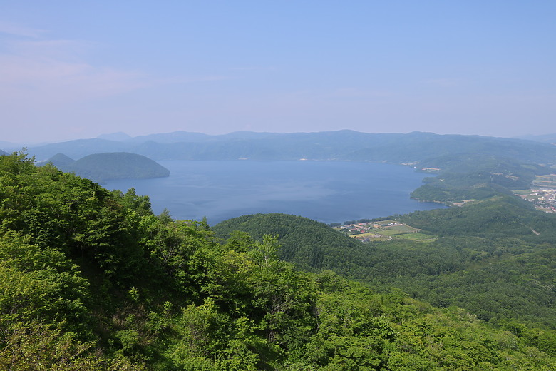 點我看大圖 夏日北海道自由行-洞爺+支笏湖篇(筒倉展望台/有珠山/遊覽船/夏日花火/登別地獄谷/支笏湖/Soul Store湯咖哩)