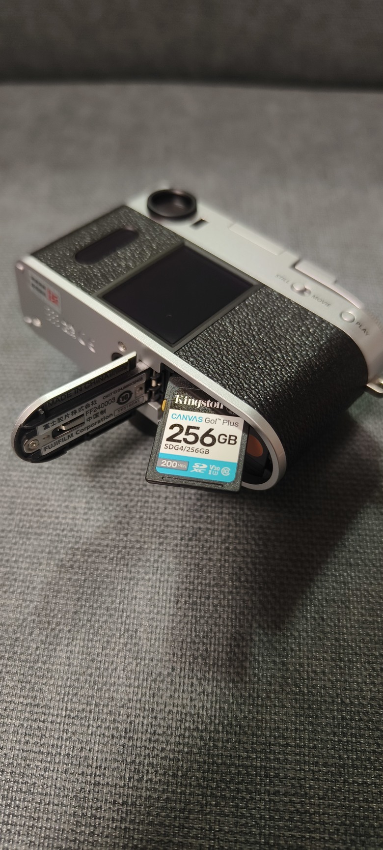 「開箱&分享」 FUJIFILM X half 真的是小巧可愛好攜帶