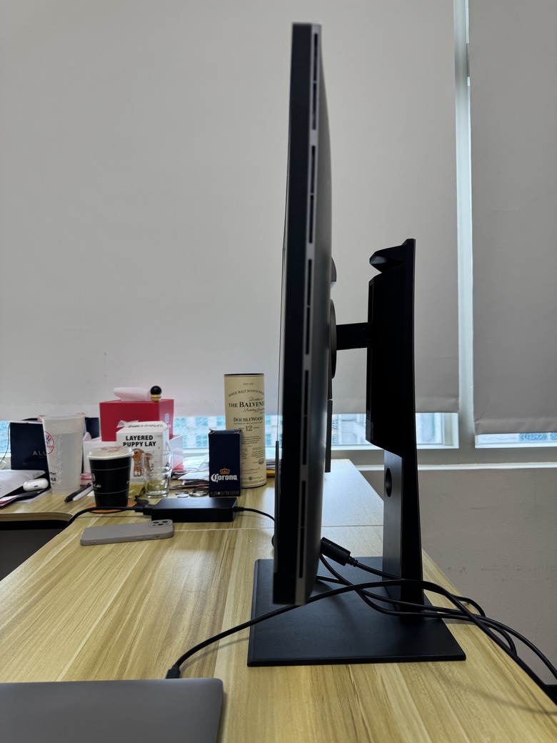 ViewSonic 5K創作者螢幕VP2788-5K開箱