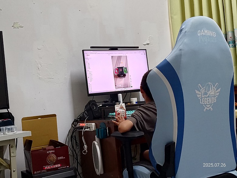 當電腦被兒子佔用...手上的Ally又很重時