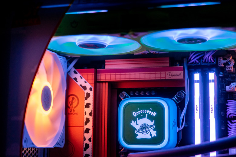 [開箱] MSI微星 TOY STORY 玩具總動員30周年紀念主機