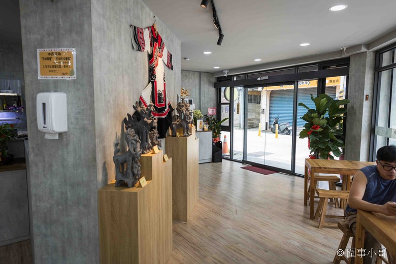 宜蘭羅東美食推薦-甩壹碗雲南米線專賣店，十幾種佐料任你加，老闆記憶裡的雲南米線就要這樣吃才好吃！！！