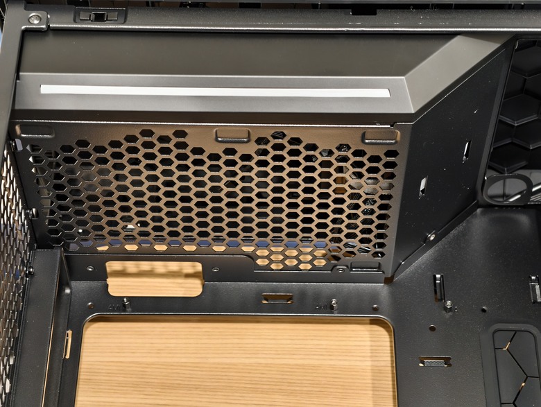 (舊殼開箱) 主打高風量的散熱布局，Fractal Design Torrent Compact & Nano開箱試用