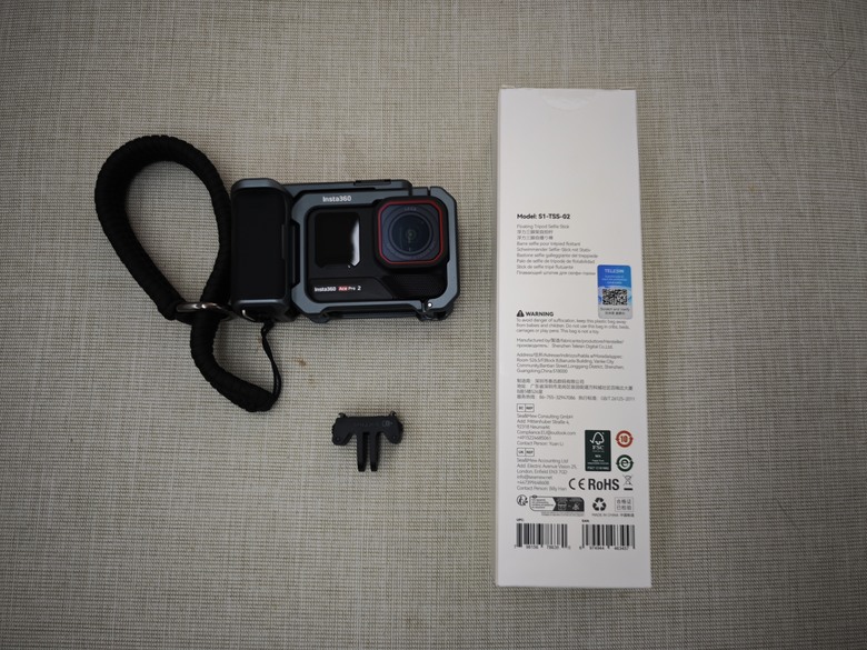 可供Insta360 Ace Pro 2使用的TELESIN浮力三腳架自拍桿開箱分享