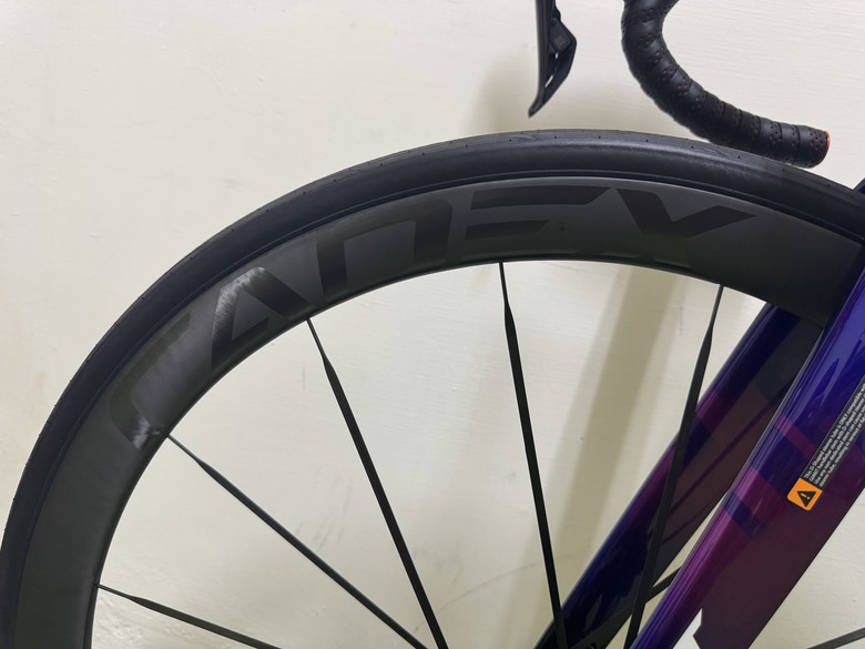【開箱】Giant 2025 車隊版 Propel Advanced SL