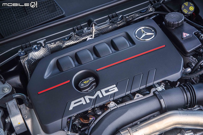 Mercedes-Benz GLA 200 / Mercedes-AMG A 35 4MATIC 摘星版試駕|圓一個夢,一個近在咫尺的夢!