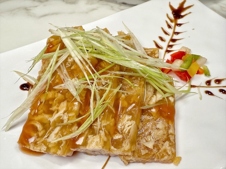素食新境界！創意熱炒Ｘ精緻裝潢，味蕾與心靈的雙重饗宴