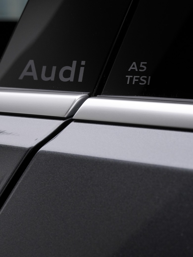 實車分享|Audi A5 TFSI S line|珍珠鋼鐵灰 Daytona Grey 6Y