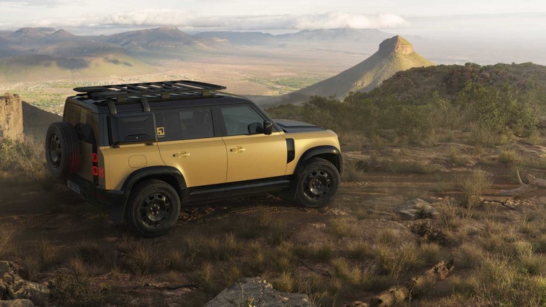 Defender Trophy Edition 限量登場