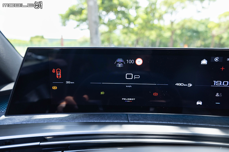 Peugeot 3008 大改款試駕｜降價更超值，以全新油電動力強勢挑戰中型休旅市場！
