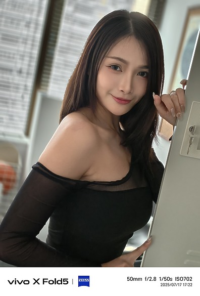 點我看大圖 vivo X Fold5體驗|攝影、電量特化的輕巧大摺!