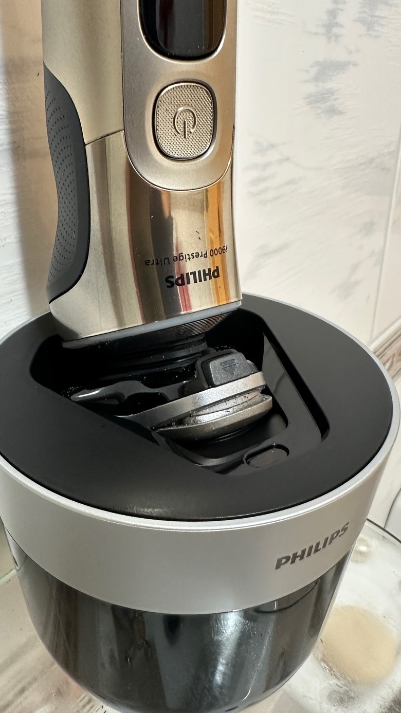 （開箱）PHILIPS XP9000系列旗艦電鬍刀的個人心得（文長）