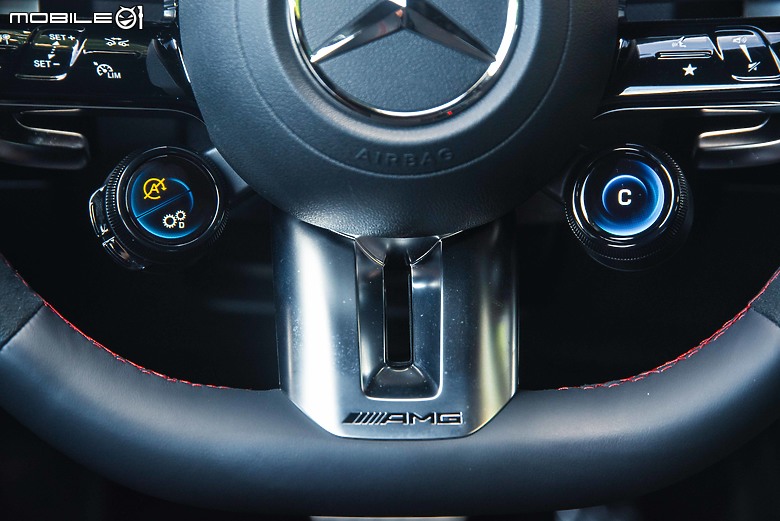 Mercedes-Benz GLA 200 / Mercedes-AMG A 35 4MATIC 摘星版試駕|圓一個夢,一個近在咫尺的夢!