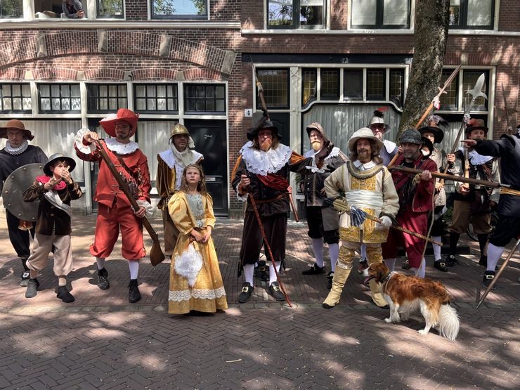 穿越到17世紀的荷蘭萊登，和林布蘭一起自拍：Leiden Rembrandt Days 一場居民打造的沉浸式荷蘭體驗