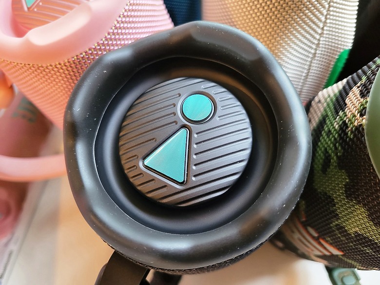 << 你有多"9"沒聽好聲音了? >> JBL Charge 6 藍芽喇叭體驗分享