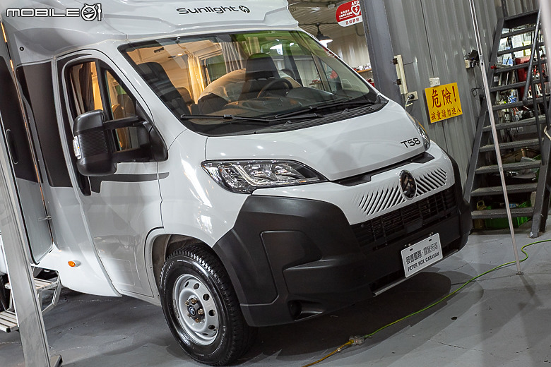 【採訪】Sunlight T58 露營車 398 萬元起正式上市,歐馬企業與桃園「彼德國際」合作成立首間經銷據點!