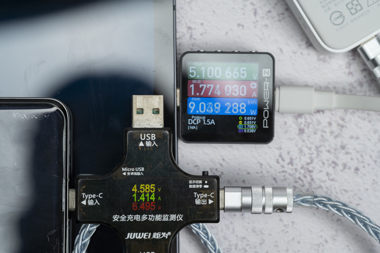 【開箱測試】Xiaomi 磁吸自帶線行動電源 10000mah 33W 便宜實用 但缺點明顯