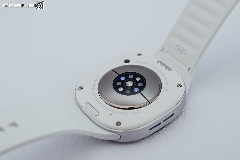 Samsung Galaxy Watch 8 / Watch 8 Classic 動手玩｜健康偵測更強大、首次導入 Gemini 智慧助理！