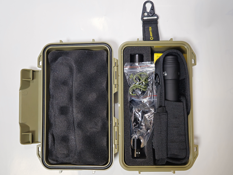 點我看大圖 加拿大 Armytek Viking Pro Max 戰術泛光手電筒開箱【2025最新版本】
