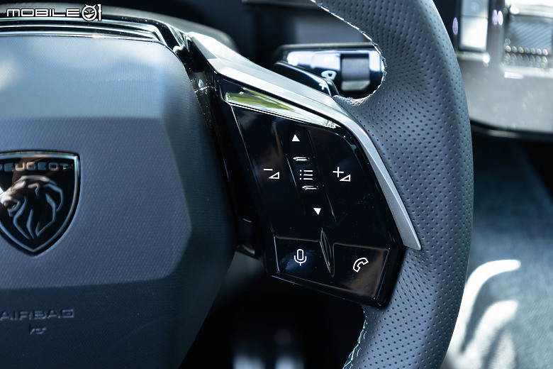 Peugeot 3008 大改款試駕｜降價更超值，以全新油電動力強勢挑戰中型休旅市場！