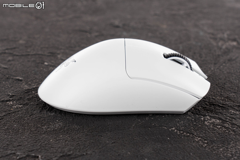 Razer DeathAdder V4 Pro 開箱試用 頂尖電競滑鼠性能再創顛峰之作
