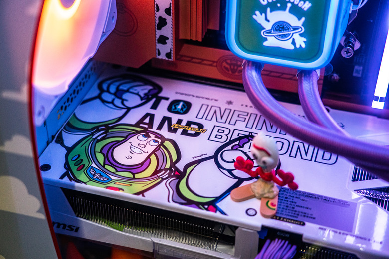 [開箱] MSI微星 TOY STORY 玩具總動員30周年紀念主機