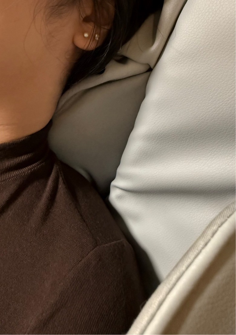 開箱一下犒賞自己的新AI按摩椅