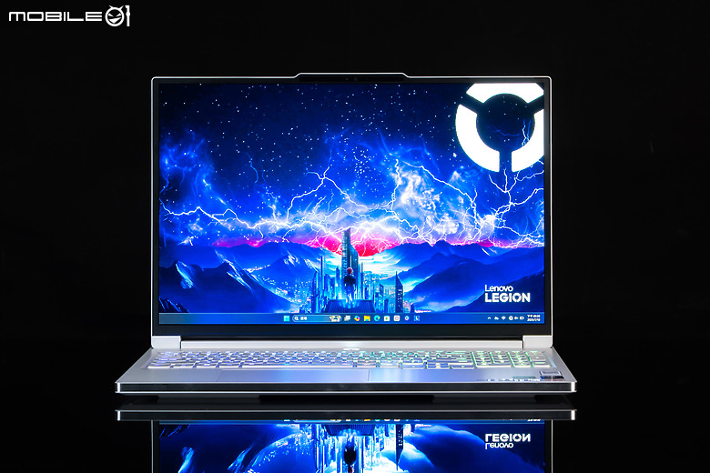 Lenovo Legion 7i (Gen10) 電競筆電｜白色外表藏不住強大戰力！